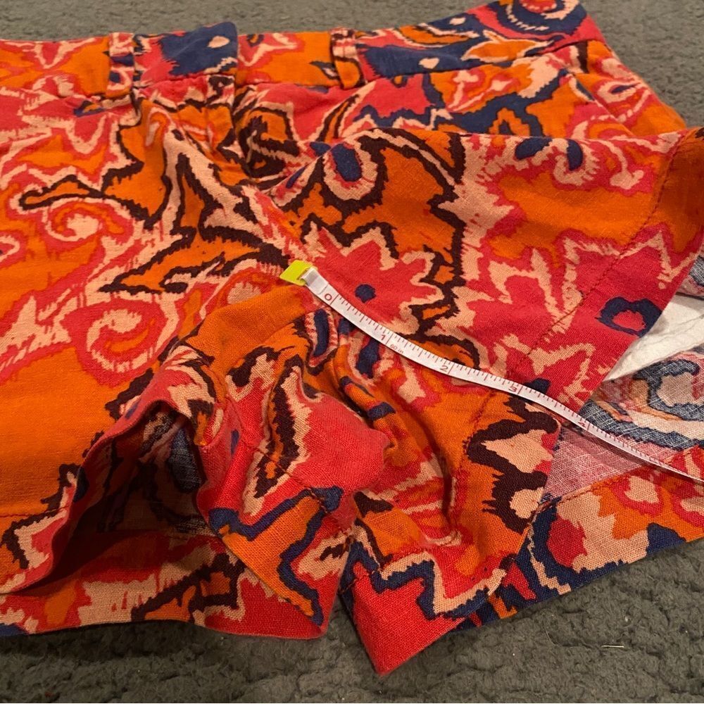 Loft Linen Shorts  - Picture 8 of 9